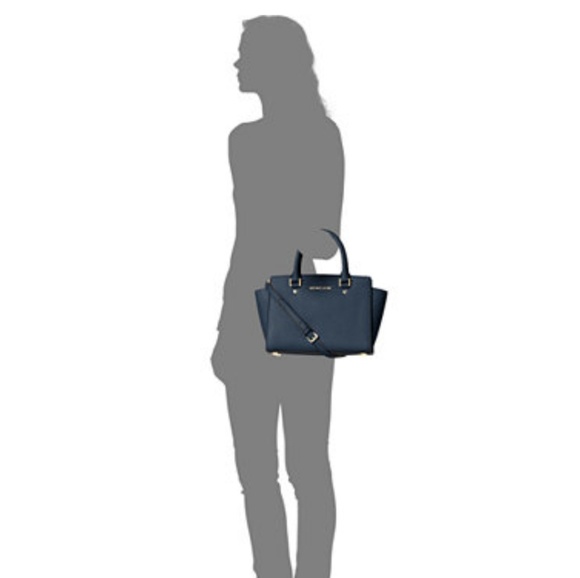 Michael Kors Selma Handbag - Picture 5 of 5